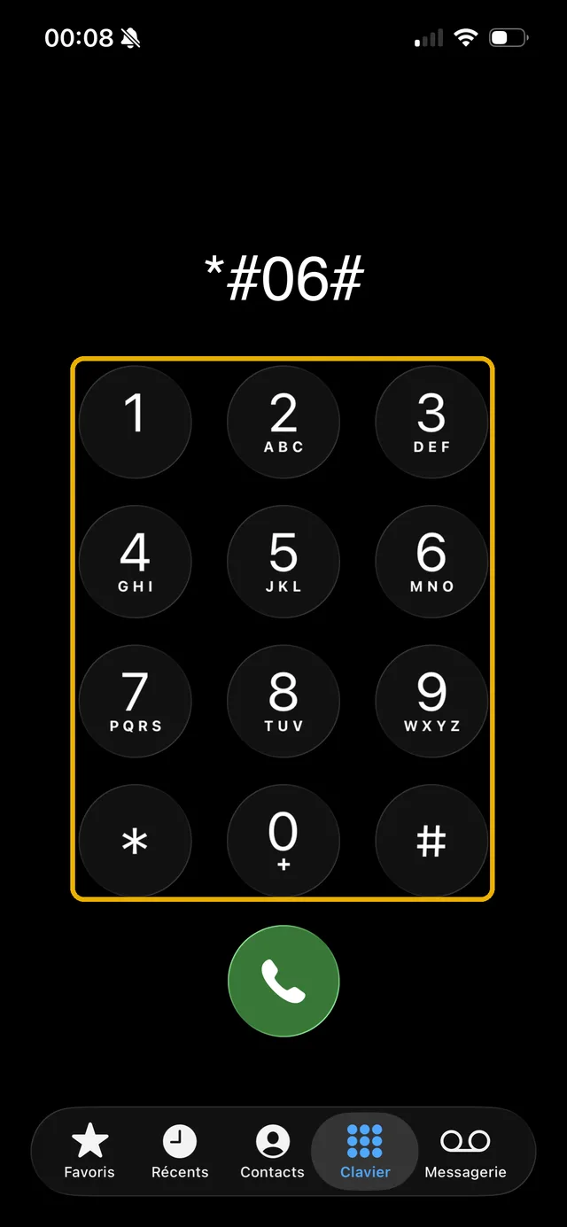 Clavier de l'application Téléphone pour composer *#06#